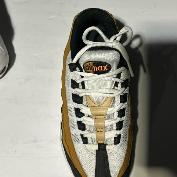 Nike Air Max - Picture 5 of 8